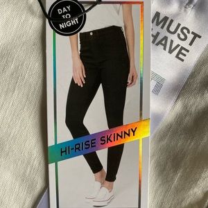 Hi-Rise skinny 👖